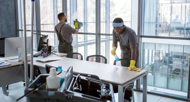 Commercial office deep cleaning service with professional cleaners