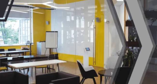 Clean commercial office space after professional deep cleaning