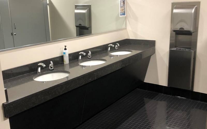 Commercial restroom cleaning Norwalk